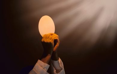 Domingo 11 de Agosto, 19 del tiempo ordinario ? B (Juan 6,41-51): Escuchar la voz de Dios en la conciencia -- José A. Pagola