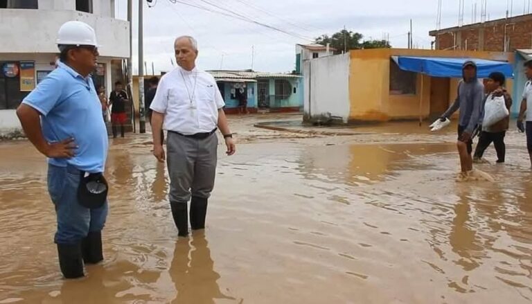 «Misas sin sacerdote y el espíritu de comunidad: de los Andes peruanos a Canido» -- José Carlos Enríquez Díaz
