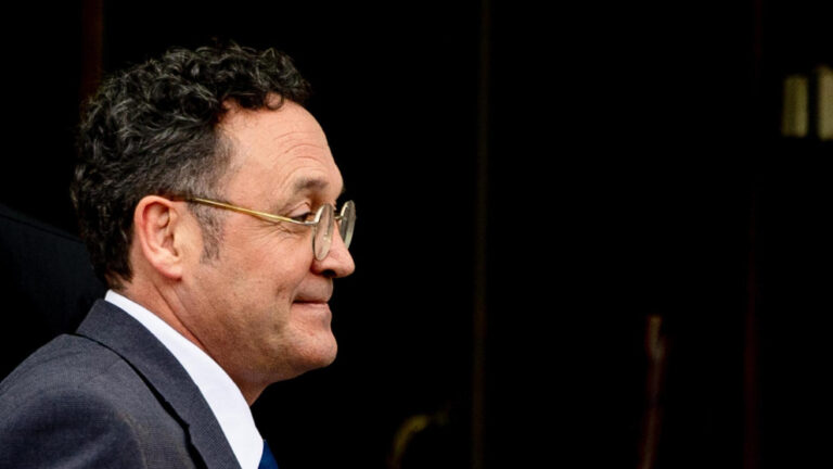 Los agujeros del auto del juez Hurtado para procesar al fiscal general del Estado -- Ana María Pascual